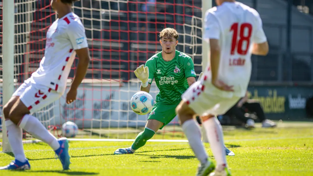 Alessandro Blazic im Einsatz für die U21 des 1. FC Köln. (Foto: IMAGO / Klumpen Sportfoto)