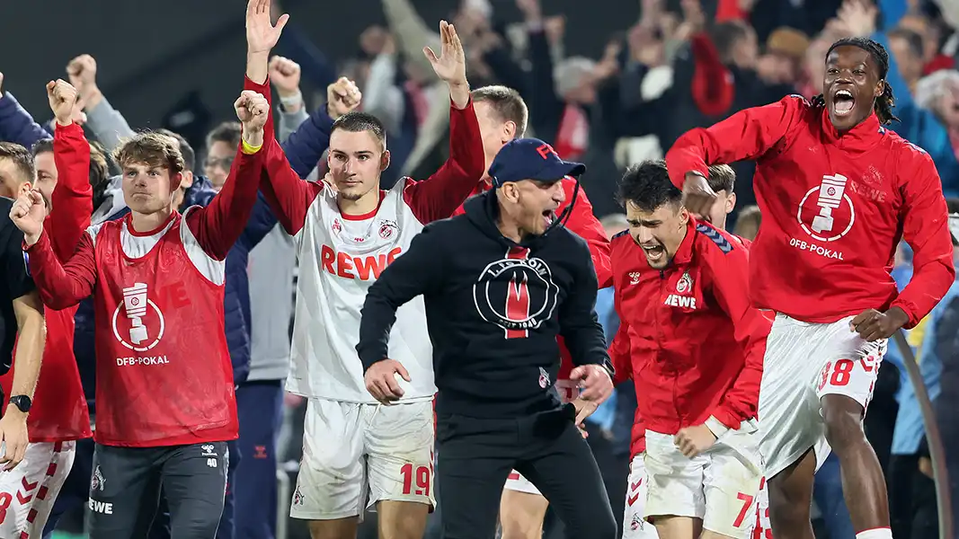 Gerhard Struber und die FC-Bank jubeln - hier im DFB-Pokal gegen Holstein Kiel. (Foto: Bucco)