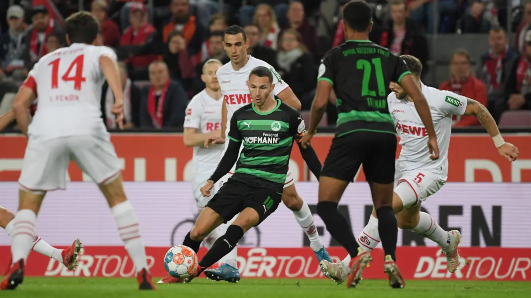 Branimir Hrgota beim letzten Fürther Gastspiel in Köln, am 1. Oktober 2021, das der FC mit 3:1 gewann. (Foto: IMAGO / Team 2)