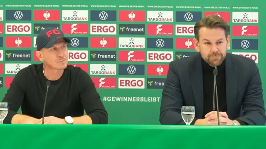 Gerhard Struber und Thomas Kessler auf der Pressekonferenz vor dem Spiel gegen Hertha BSC. (Foto: 1. FC Köln)