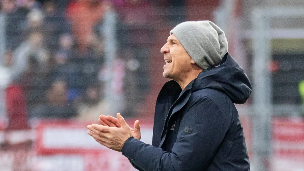 FC-Trainer Gerhard Struber in Regensburg. (Foto: IMAGO / Sascha Janne)