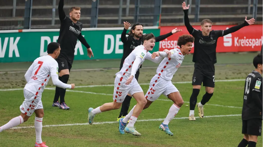 Neo Telle und Jaka Potocnik jubelten über das vermeintliche 1:0. (Foto: Bucco)