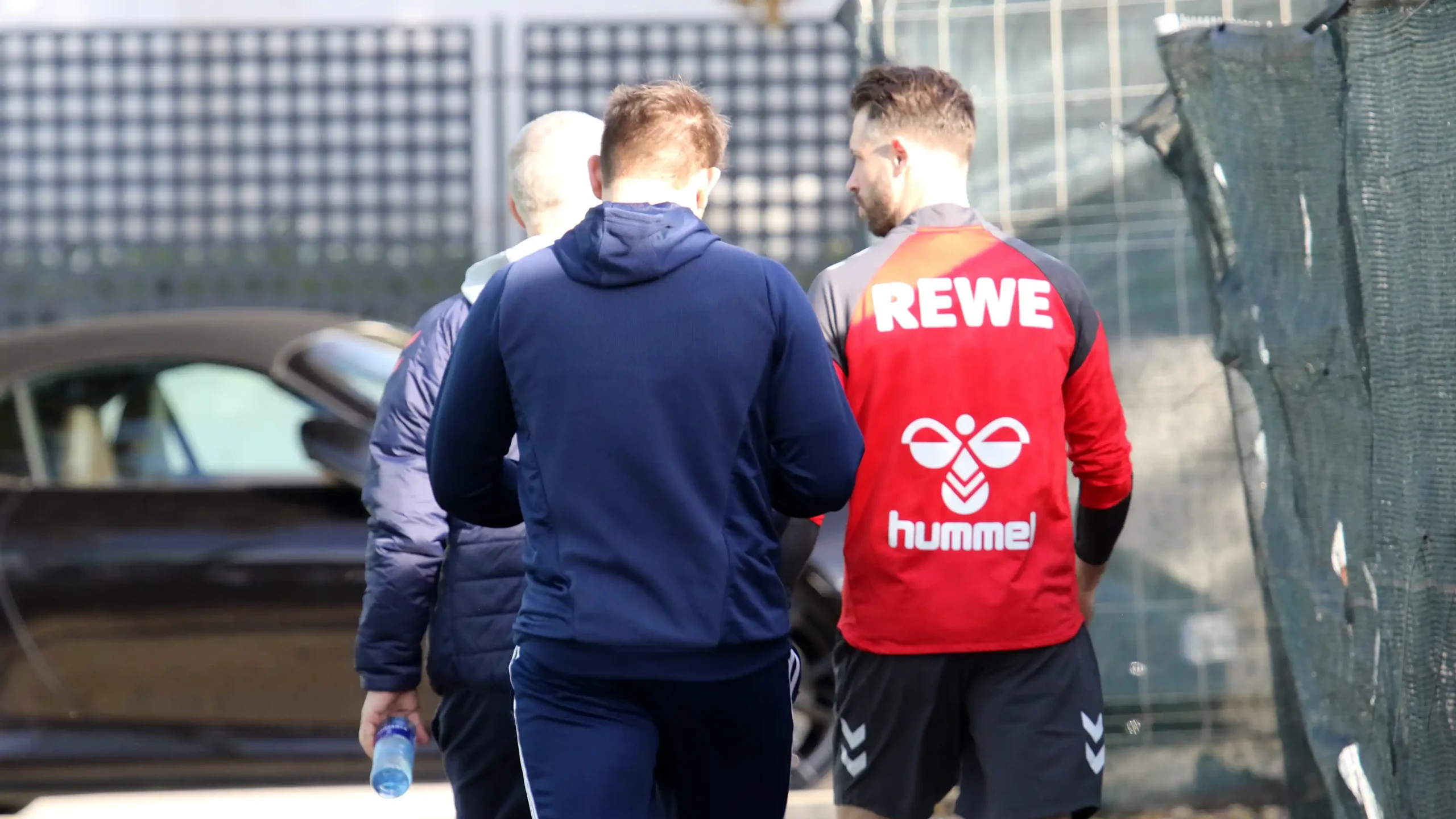 Ungewissheit bei Uth – FC-Stürmer im Anflug