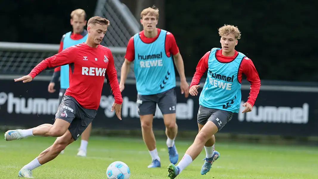 Meiko Wäschenbach, hier im Duell mit Marvin Obuz, steht vor einem Wechsel zum Karlsruher SC. (Foto: Bucco)