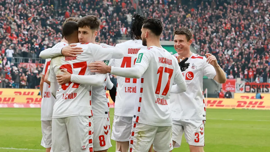 Die Profis des 1. FC Köln jubeln gegen Schalke 04. (Foto: Bucco)