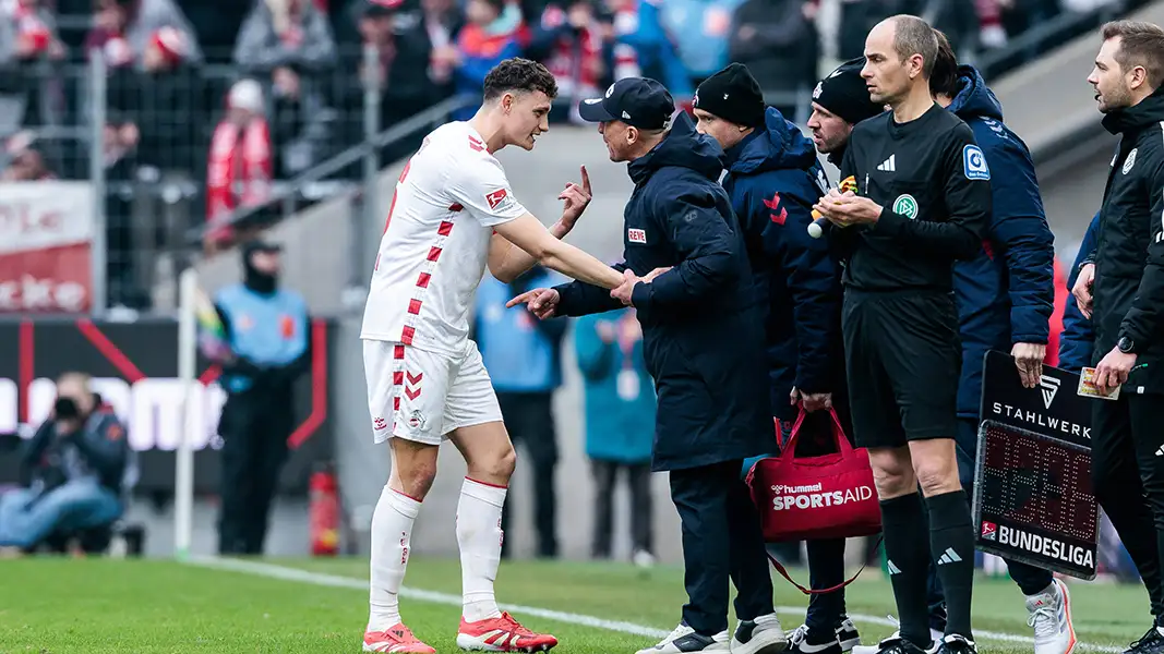 Eric Martel musste gegen Schalke zur Pause raus. (Foto: IMAGO / Beautiful Sports)