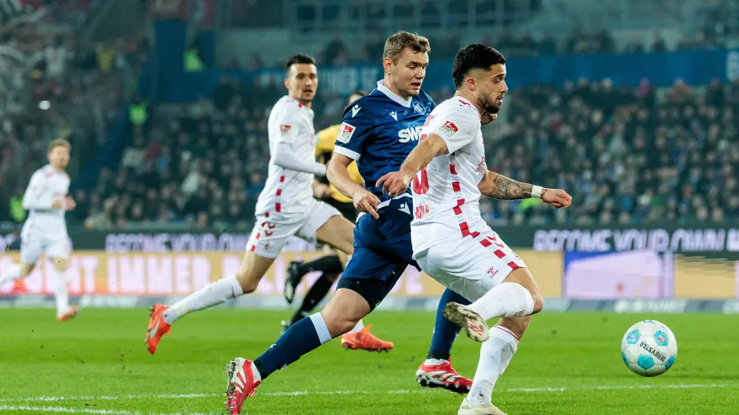 Jusuf Gazibegovic beim 0:1 in Karlsruhe. (Foto: IMAGO / Beautiful Sports)