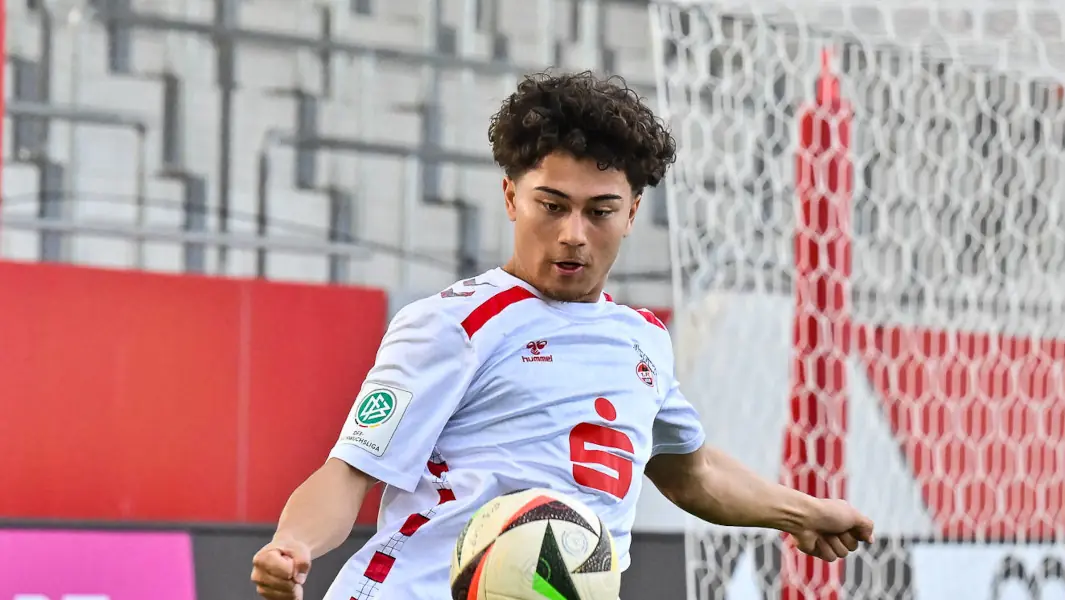 Justin von der Hitz präsentierte sich bei der U19 des 1. FC Köln zuletzt in Topform. (Foto: IMAGO / Beautiful Sports)