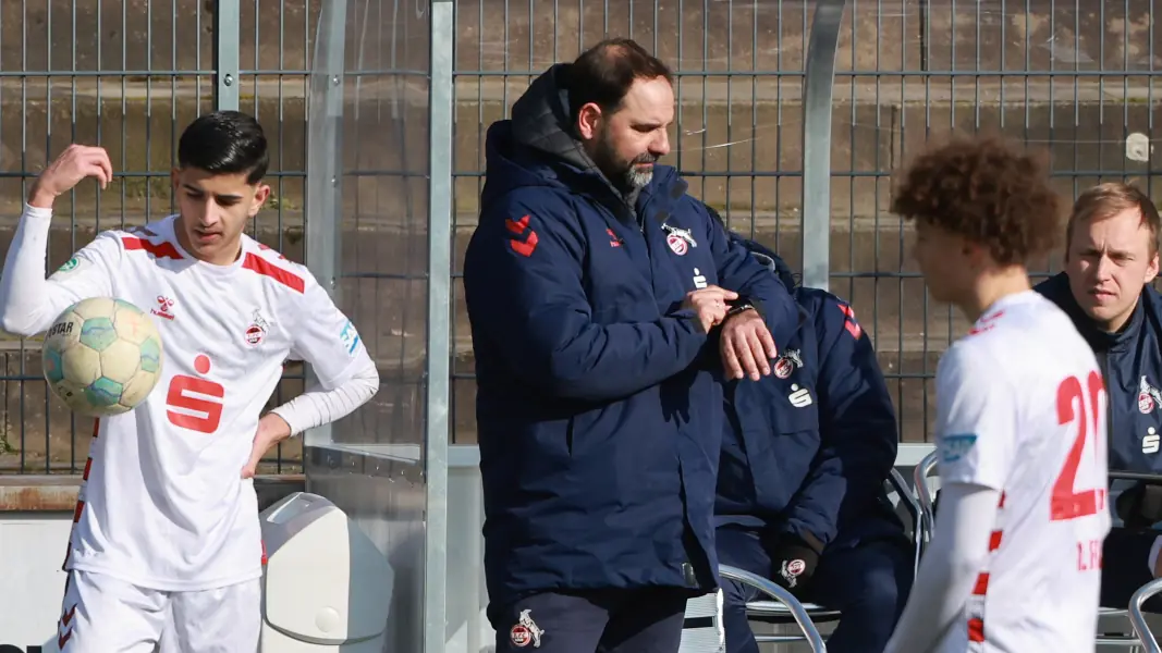 U19-Trainer Stefan Ruthenbeck konnte am Samstag nicht zufrieden sein. (Foto: Bucco)