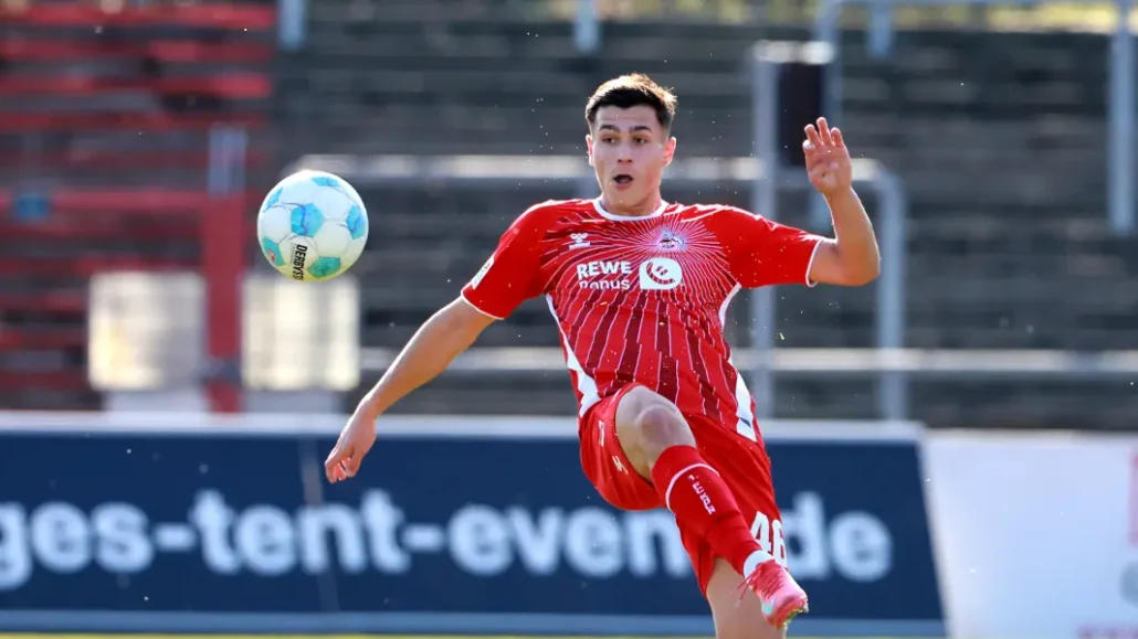 Emin Kujovic im Testspiel-Einsatz für die FC-Profis. (Foto: Bucco)