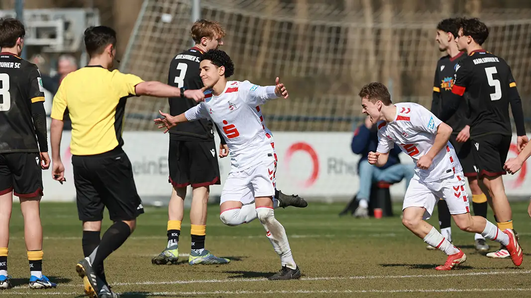 Mit Tiki-Taka zum zehnten Sieg in Serie: U17 bleibt das Maß aller Dinge
