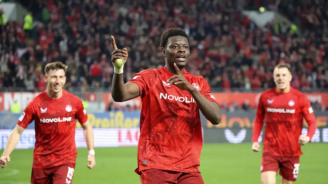 Der 1. FC Köln soll an Ragnar Ache vom 1. FC Kaiserslautern interessiert sein. (Foto: IMAGO / Fußballnews-News Saarland)