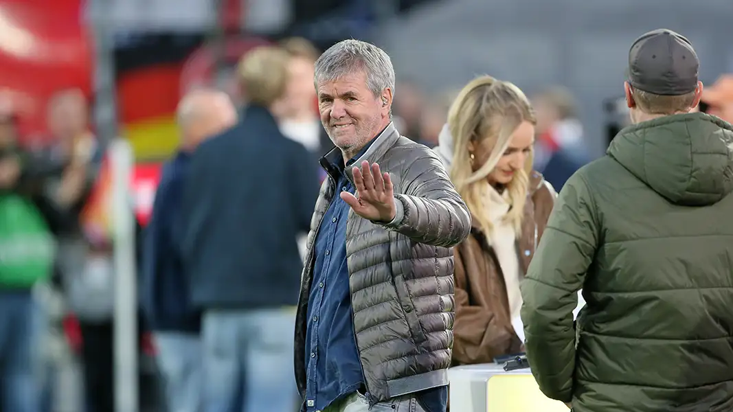 Dieser Trainer wird es nicht – Rekord-Coach soll jetzt den Aufstieg retten