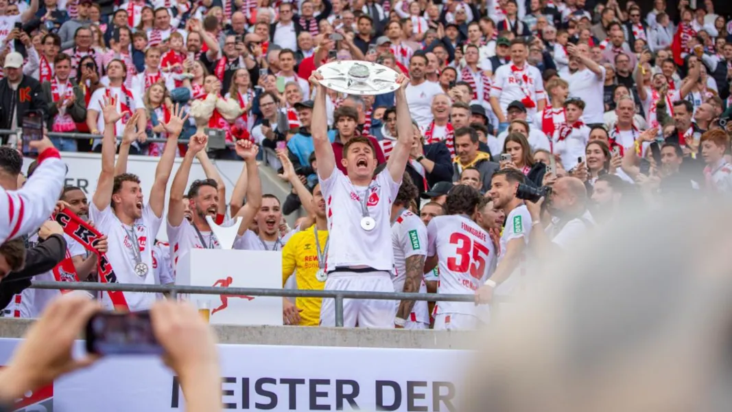 FC-Profi verletzt sich beim Aufstieg: „Aber das ist mir scheißegal“
