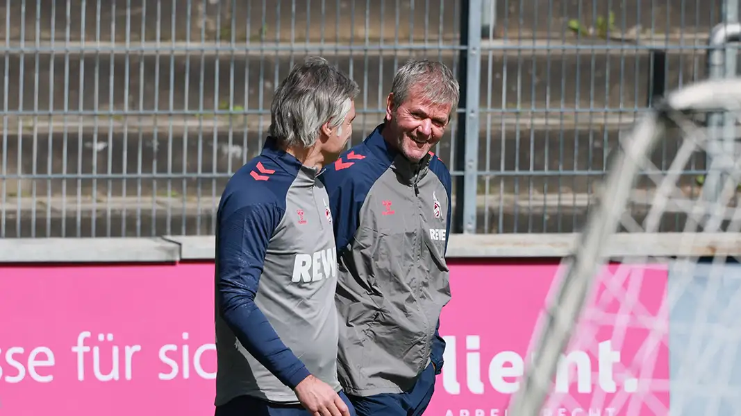 Gute Laune bei Co-Trainer Matthias Lust und Friedhelm Funkel zum Trainingsstart. (Foto: Bucco)