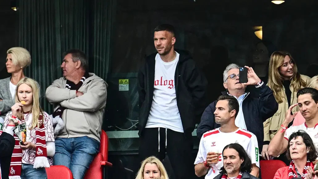 Lukas Podolski während des Spiels am Sonntag im RheinEnergieStadion. (Foto: IMAGO / Huebner)