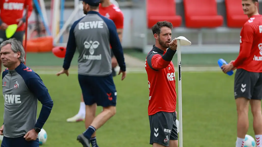 Mark Uth bei der ersten Trainingseinheit von Friedhelm Funkel. (Foto: Bucco)