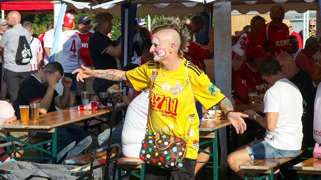 Der Fan-Abend mit über 300 Anhängern in Bad Waltersdorf. (Foto: GEISSBLOG)