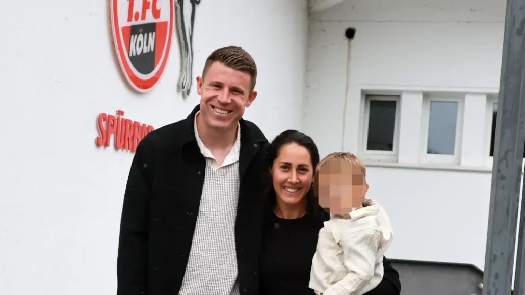 Dominique Heintz mit seiner Familie. (Foto: Bucco)