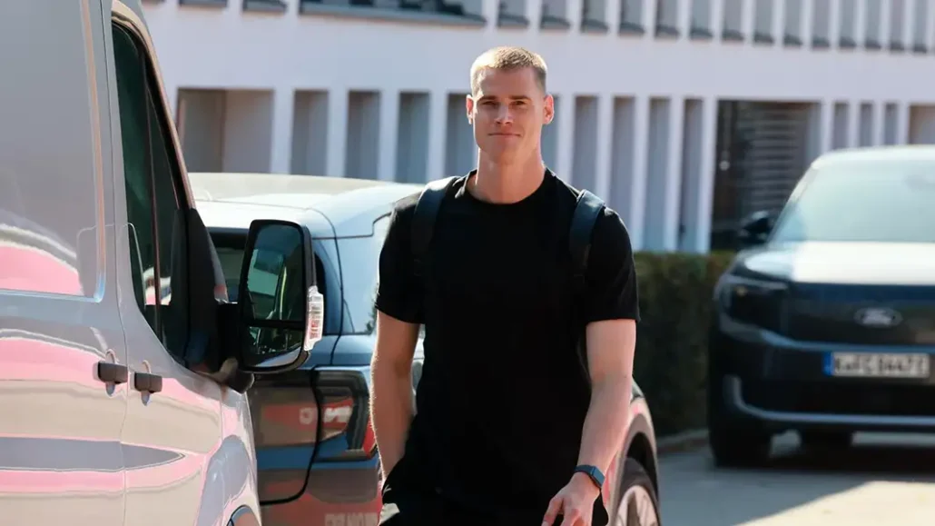 Steffen Tigges am Freitag wieder am Geißbockheim. (Foto: Bucco)