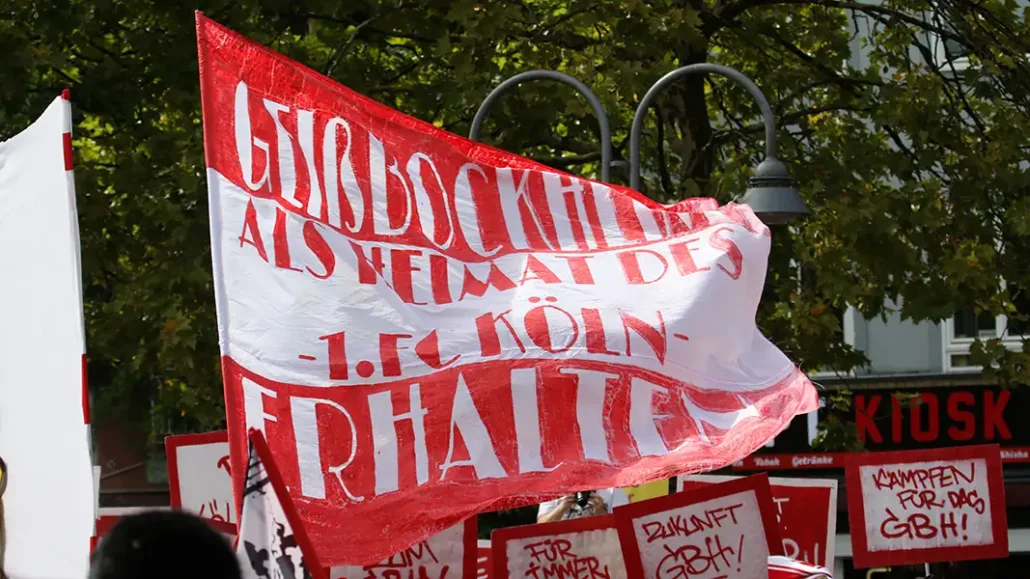 Rund 4000 FC-Fans waren bei der Demo am Heumarkt. (Foto: GEISSBLOG)