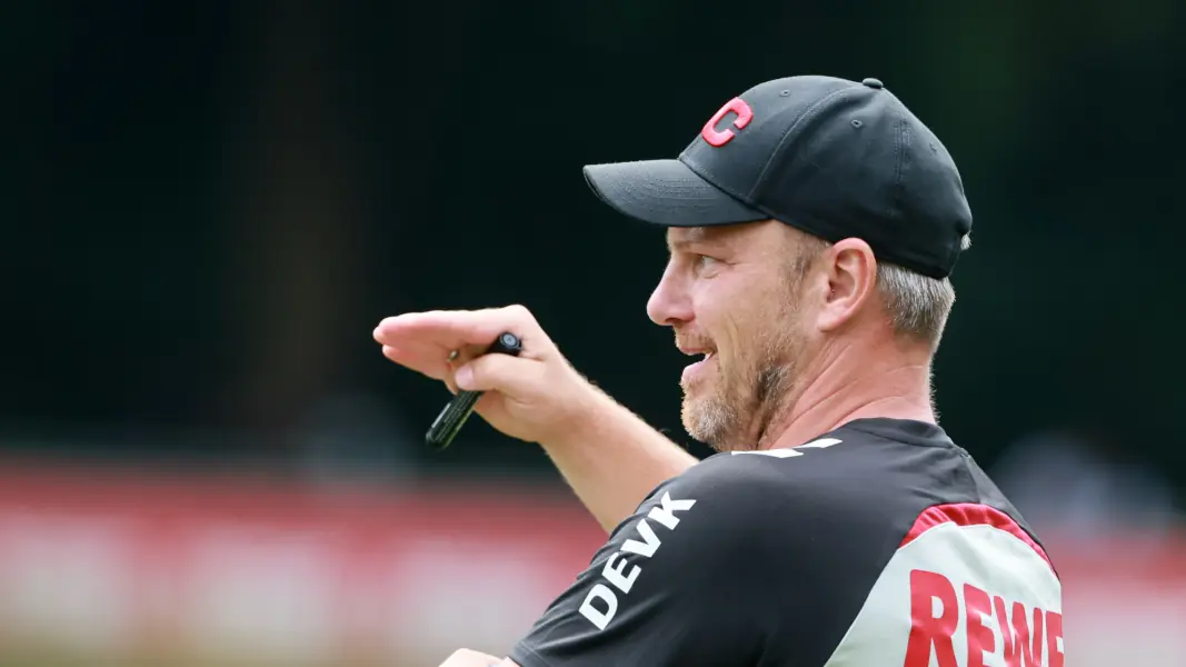 FC-Trainer Lukas Kwasniok könnte sich den Fußball auch mit zehn Spielern vorstellen. (Foto: Bucco)