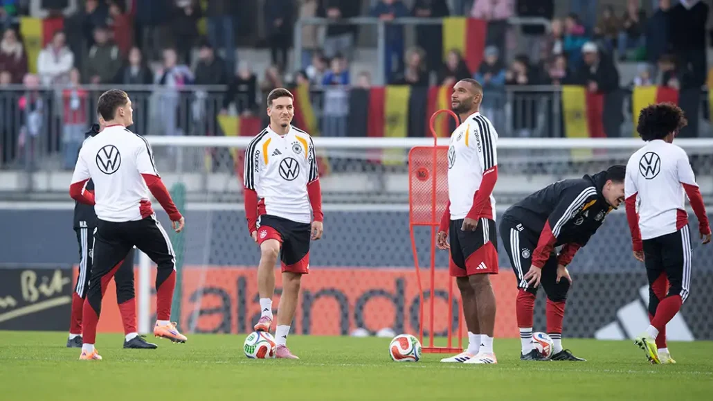 Said El Mala an seinem ersten Tag bei der Nationalmannschaft. (Foto: IMAGO / Matthias Koch)