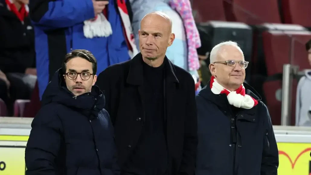 Philipp Liesenfeld, Jörn Stobbe und Jörg Alvermann beim Youth-League-Heimspiel gegen Inter Mailand. (Foto: Bucco)