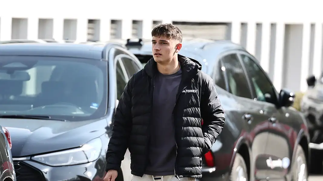 Cenny Neumann in der Länderspielpause am Geißbockheim. (Foto: Bucco)