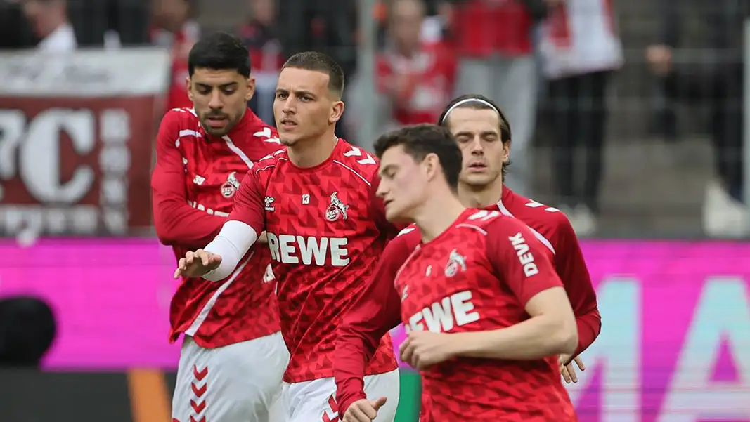 Said El Mala beim Aufwärmen vor dem Derby gegen Gladbach. (Foto: Bucco)