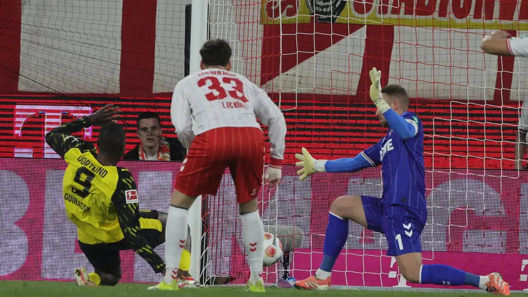 Guirassy mit Nummer 21: Kwasniok sieht dennoch Fortschritte bei FC-Baustelle