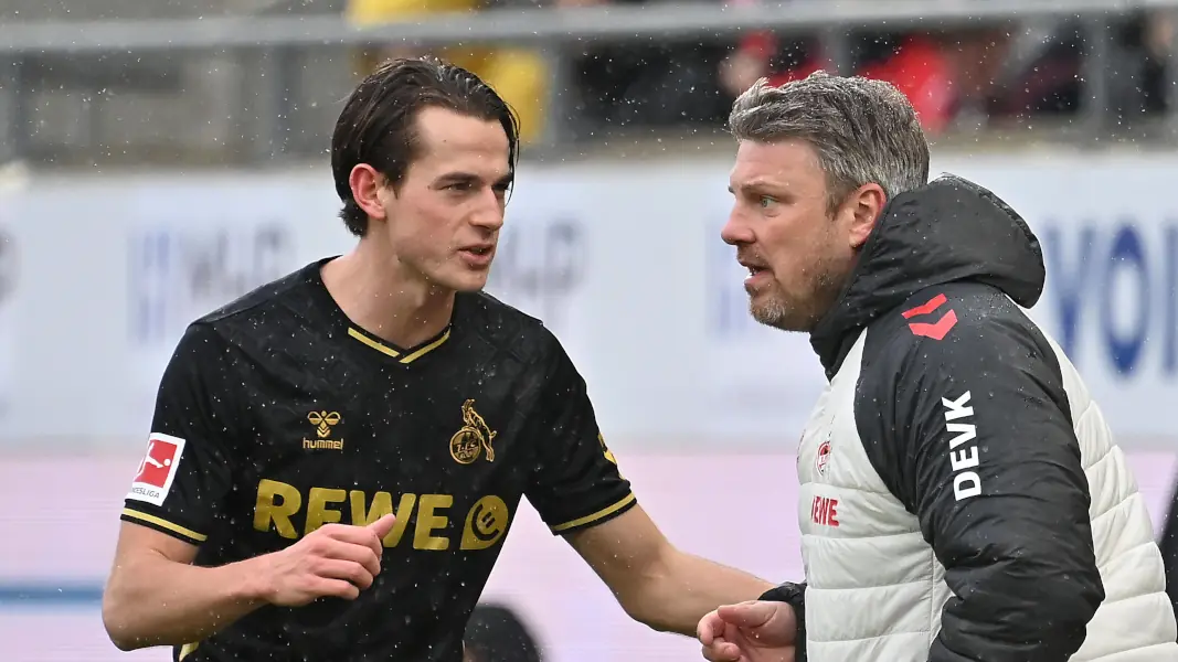 Jakub Kamiński im Gespräch mit Lukas Kwasniok. (Foto: IMAGO / Sven Simon)