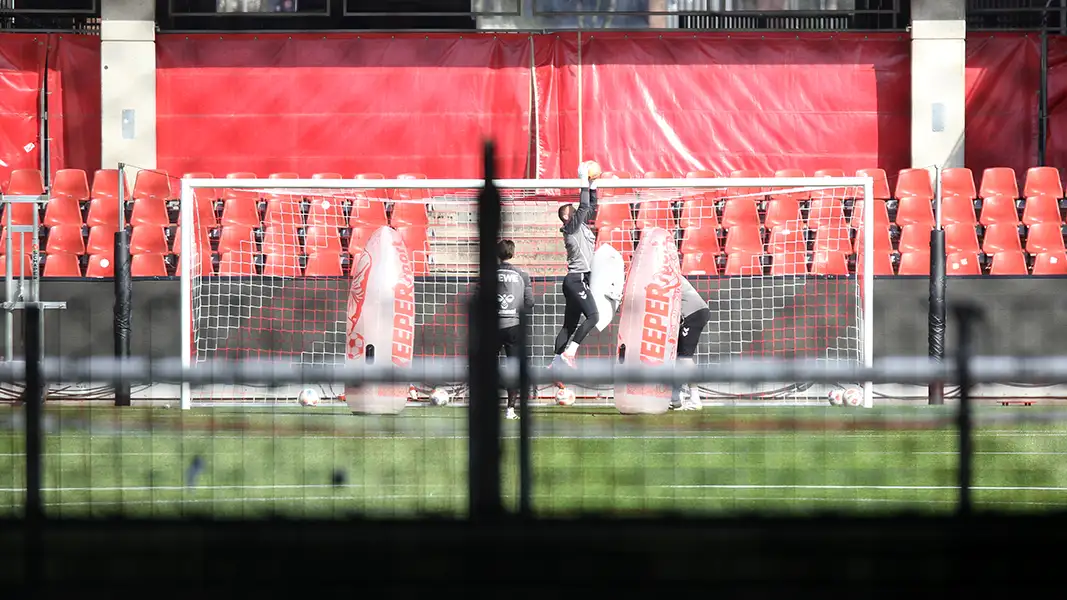 Der FC testet am Mittwoch hinter verschlossenen Türen im RheinEnergieStadion. (Foto: GEISSBLOG)