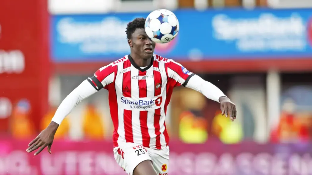 Abubacarr Sedi Kinteh soll beim 1. FC Köln auf der Liste stehen. (Foto: IMAGO / NTB)