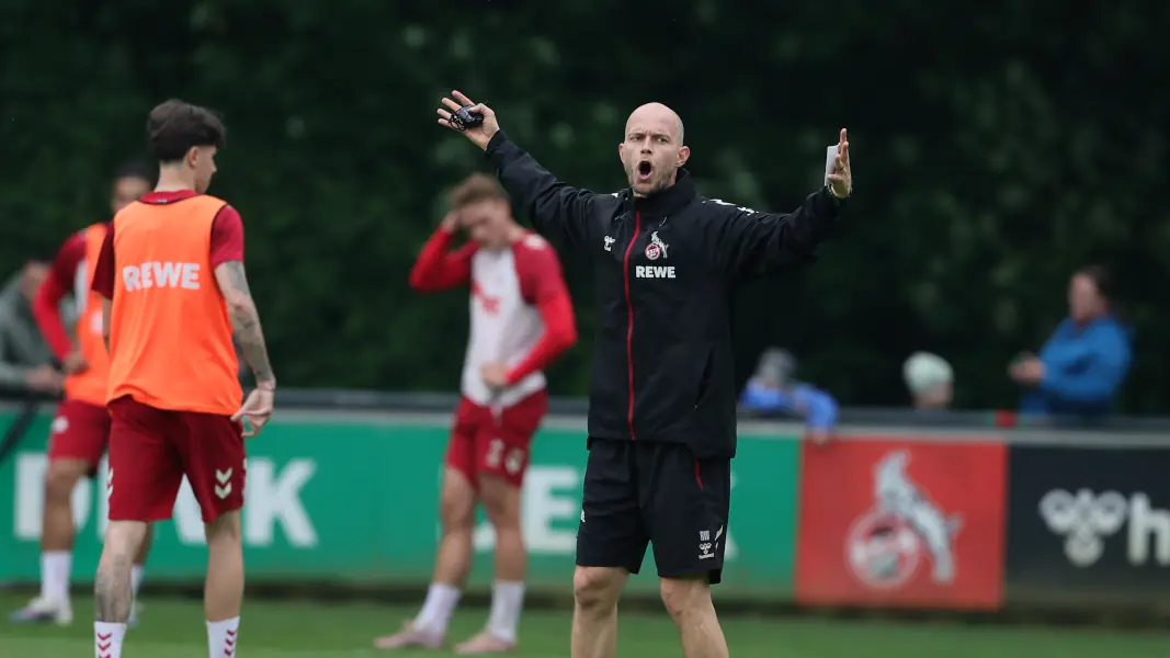 Trotz Trainer-Debatte: Wagner schützt Spieler und will „Job noch lange machen“