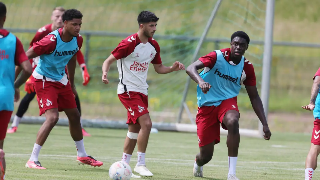 Assad Kotya-Fofana (r.) im U21-Training. (Foto: Bucco)