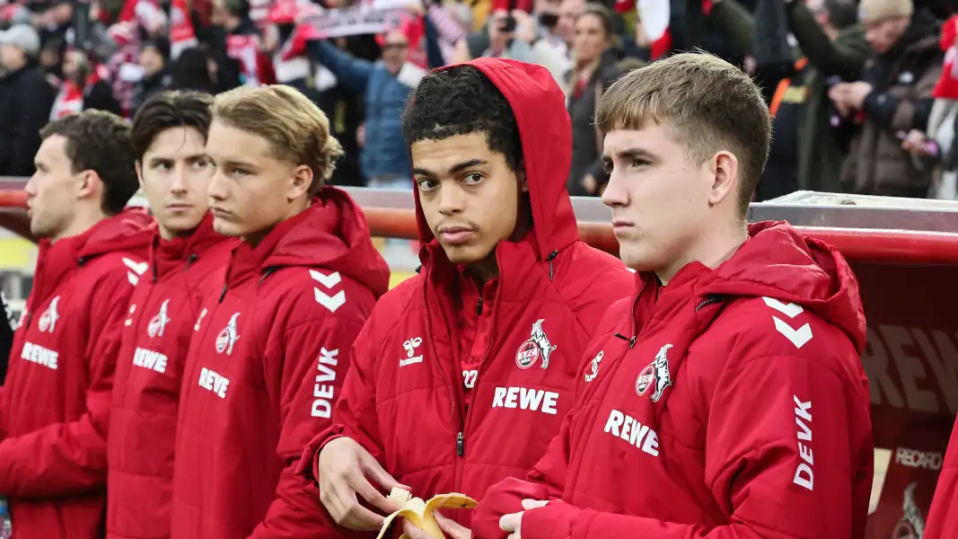 Jahmai Simpson-Pusey (Mitte) ist von Manchester City an den FC ausliehen. (Foto: Bucco)
