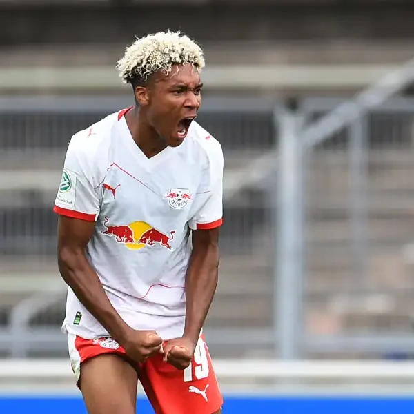 Ablösefrei: 1. FC Köln verpflichtet Linksverteidiger von RB Leipzig!