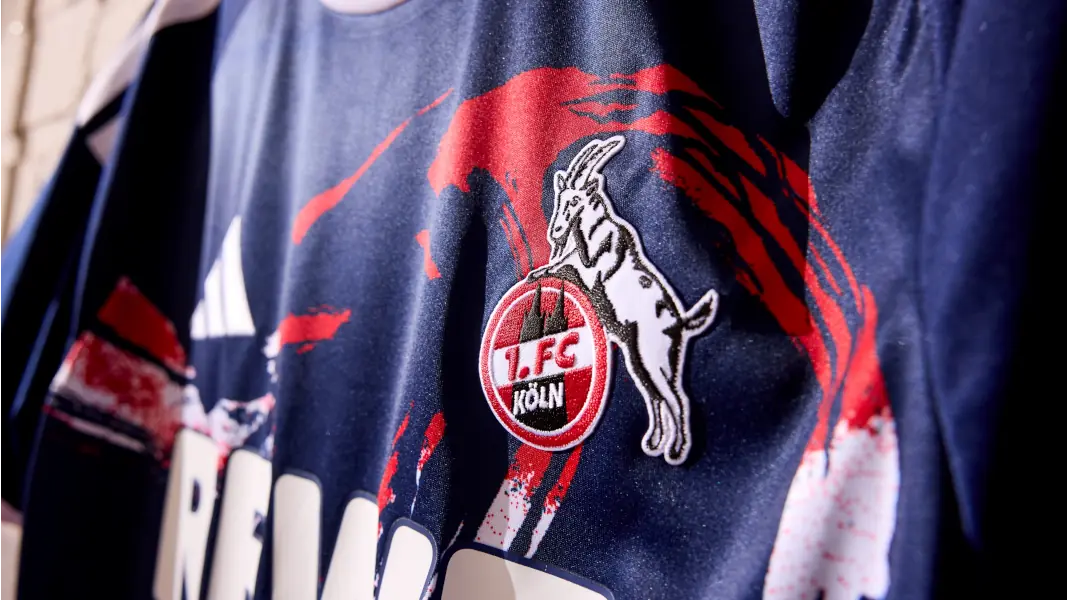 Das neue Ausweichtrikot des 1. FC Köln. (Foto: 1. FC Köln)