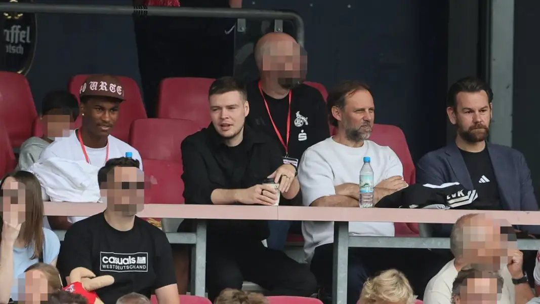 Reigan Heskey (li.) neben Lukas Berg, Tim Steidten und Thomas Kessler. (Foto: Bucco)
