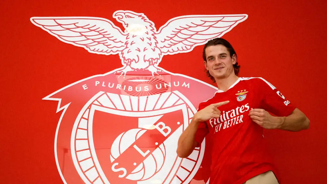 Jakub Kaminski bei seinem neuen Club Benfica Lissabon. (Foto: slbenfica.pt)