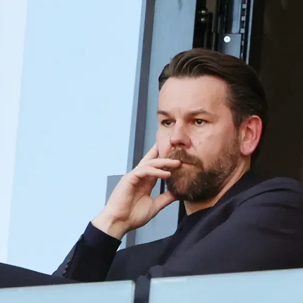 Verkaufsdruck steigt: FC-Transfer als Hinweis auf teuren Abgang?