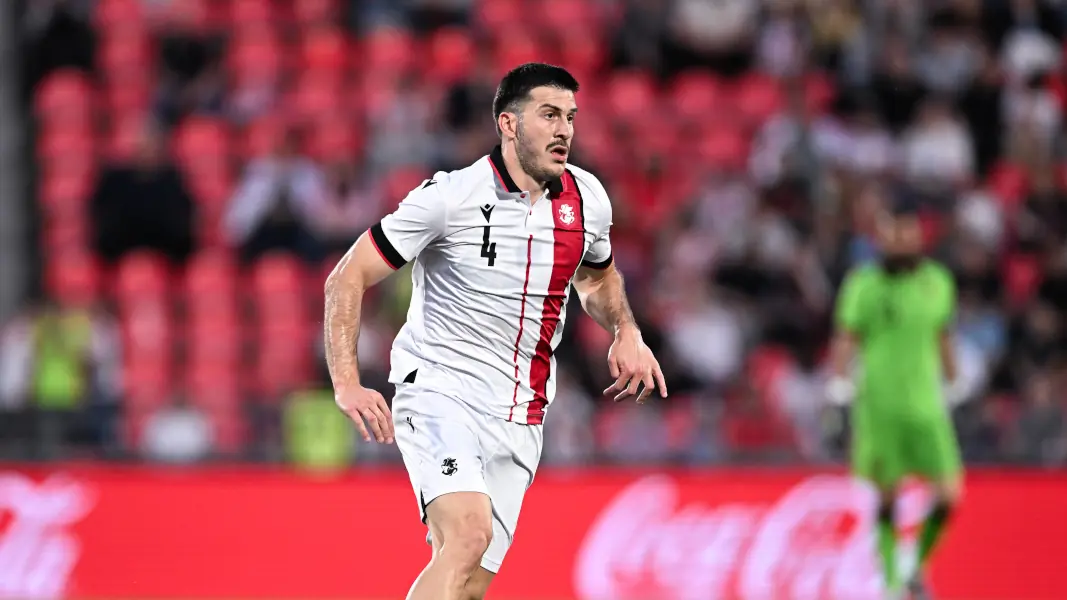Luka Lochoshvili war im Juni noch für die georgische Nationalmannschaft im Einsatz. (Foto: IMAGO / Tamuna Kulumbegashvili)