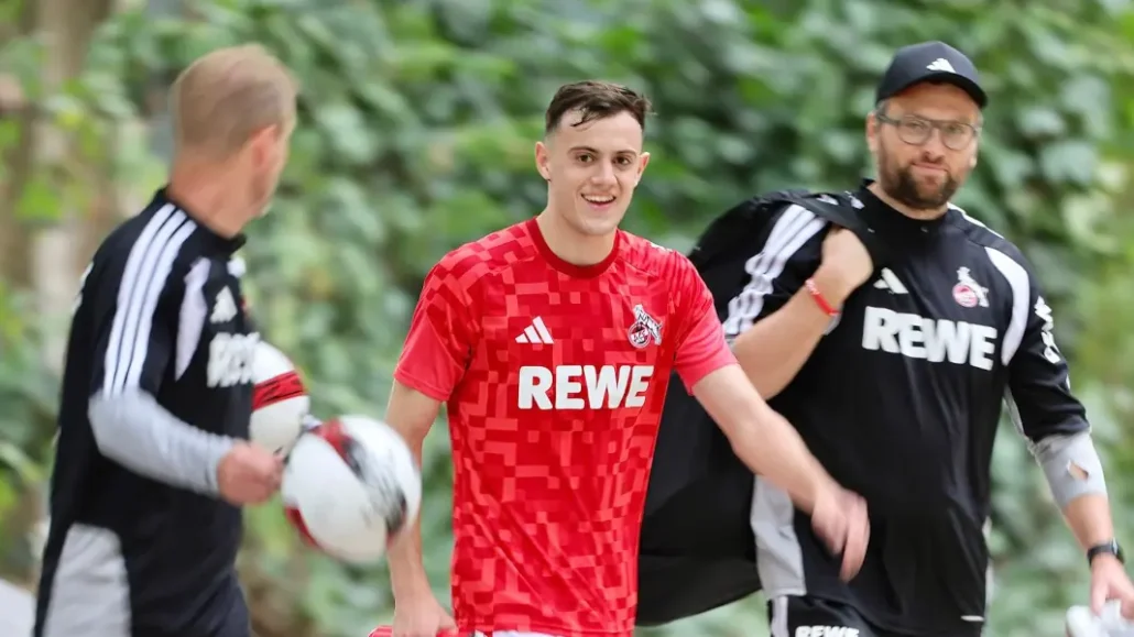Paul Okon-Engstler trainierte am Freitagmorgen erstmals am Geißbockheim. (Foto: Bucco)