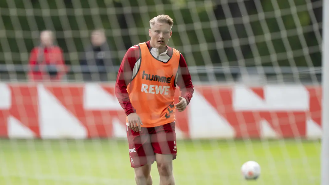Fynn Schenten spielte für den 1. FC Köln bislang siebenmal in der Bundesliga. (Foto: IMAGO / HMB-Media)