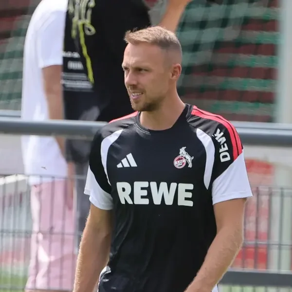 „Ich hoffe!“ Alte Rolle, neuer Vertrag? Wegweisende Chef-Entscheidung beim FC