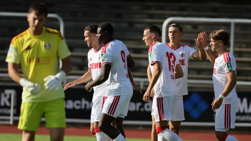 Der FC jubelt in Bergisch Gladbach. (Foto: Bucco)