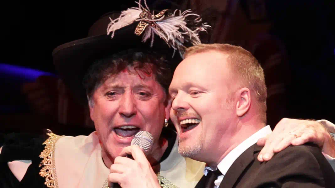 Stefan Raab singt mit Toni Schumacher