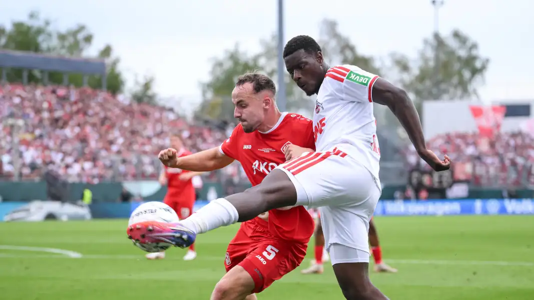 Ragnar Ache im Spiel bei den Kickers. (Foto: IMAGO / Ulmer/Teamfoto)