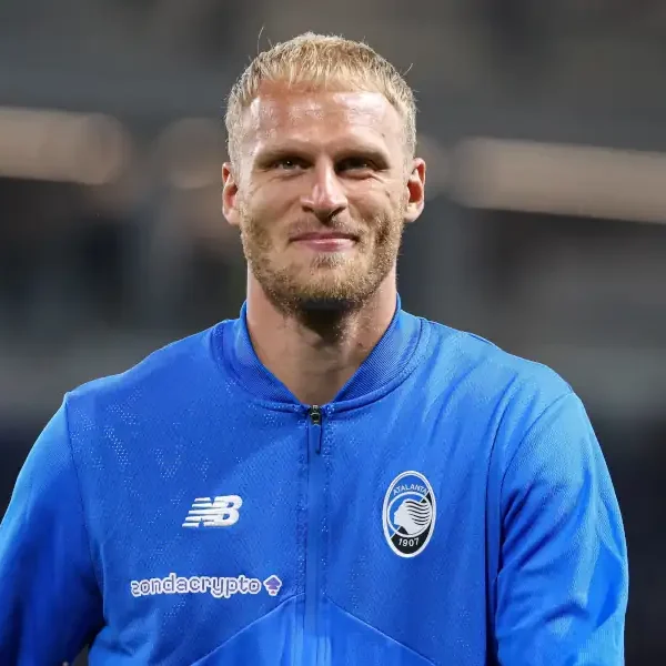 Steidten holte ihn zu Bayer: Wird dieser Linksverteidiger eine Option?
